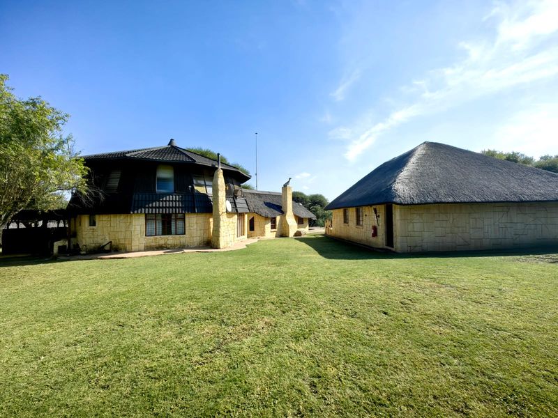 Swartruggens! Magnificent All-In-One Farm! - Photo 4