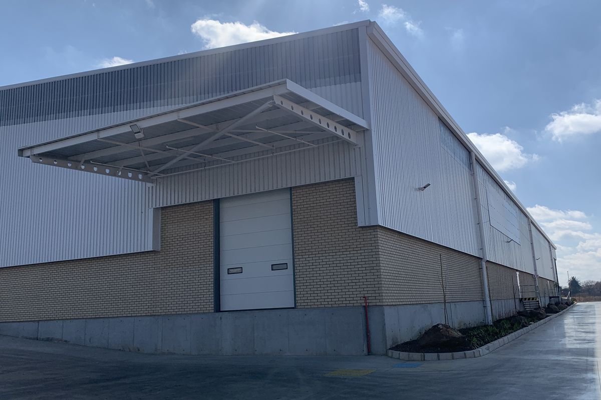 Logistics facility to let in Airport Park - Photo 3