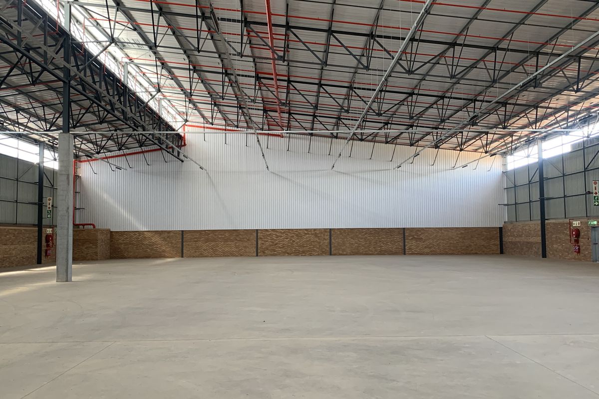 Logistics facility to let in Airport Park - Photo 4