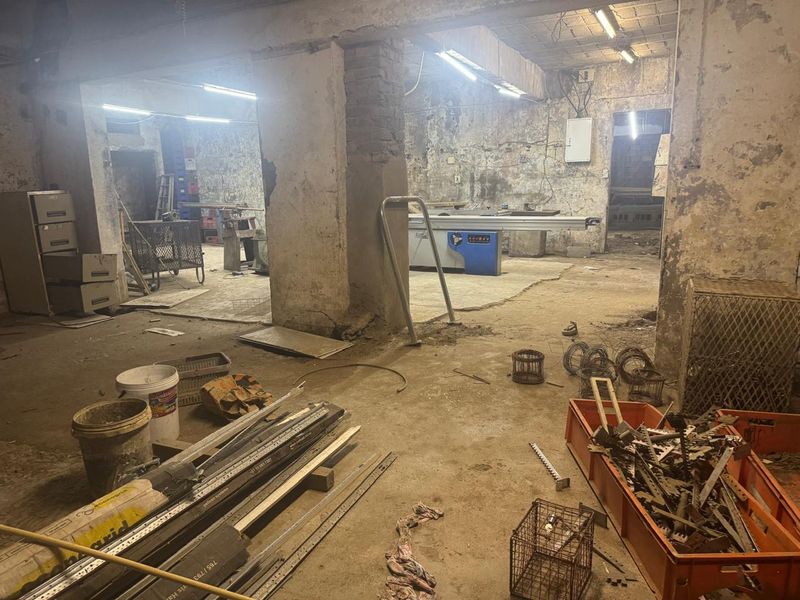 Prime Development Opportunity .Versatile Factory or Warehouse with 30 Lettable Rooms on Top Floor - Photo 7