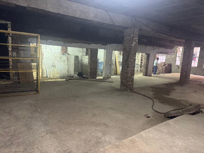 Prime Development Opportunity .Versatile Factory or Warehouse with 30 Lettable Rooms on Top Floor - Photo 6