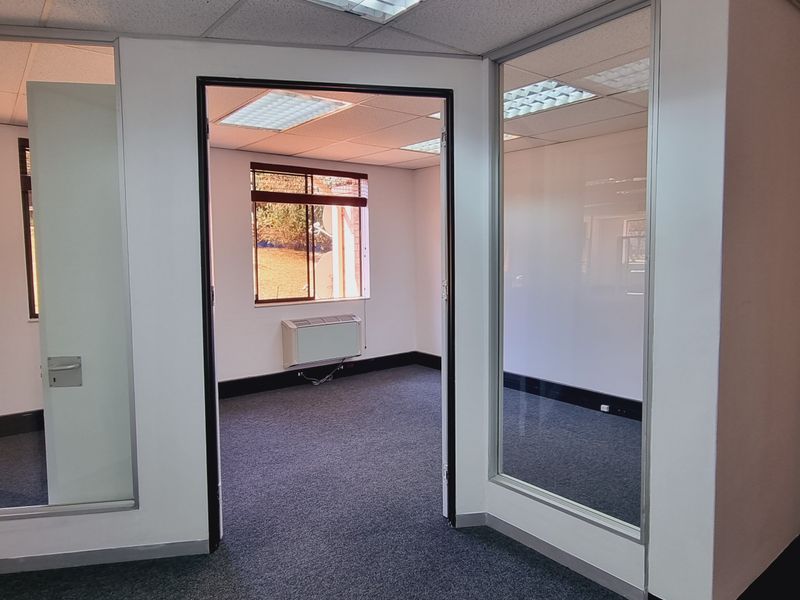 Office space to let in Fairways Office Park - Photo 9