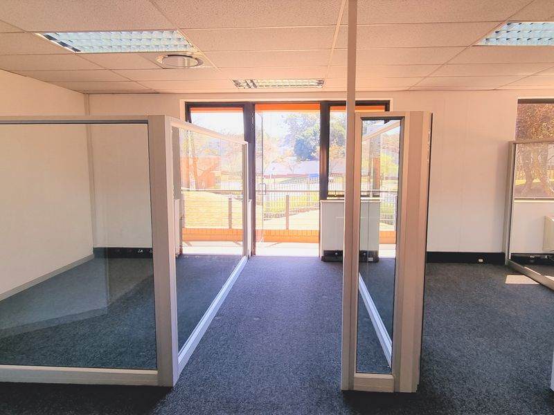 Office space to let in Fairways Office Park - Photo 8
