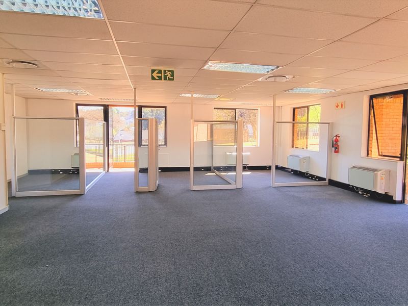 Office space to let in Fairways Office Park - Photo 6
