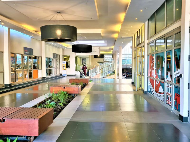 UPPER EAST SIDE | PRIME COMMERCIAL | WELL-APPOINTED | DOUBLE TREE HOTEL - Photo 8