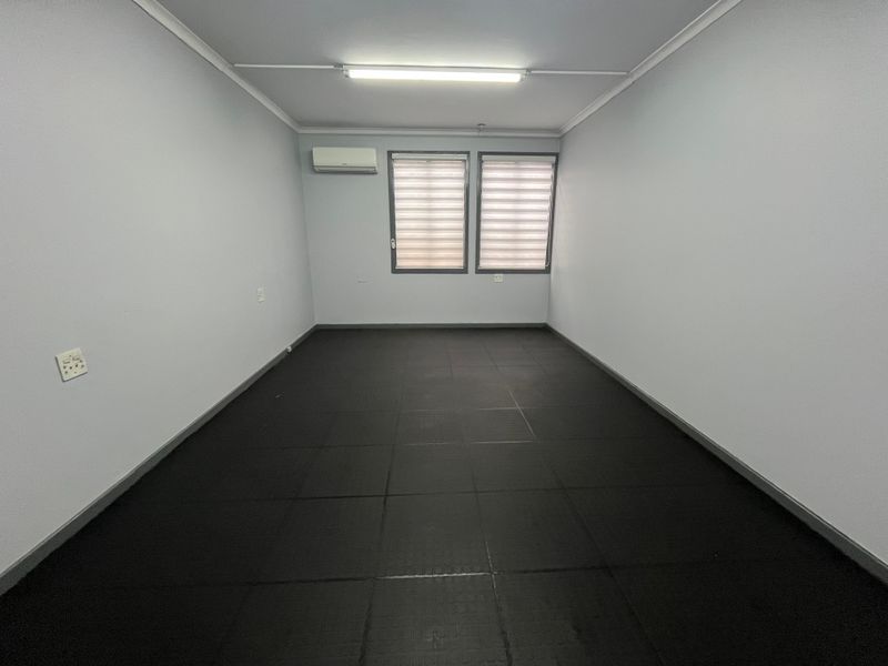 Prime Office Space in the Heart of Isando – Kempton Park’s Industrial Hub - Photo 10