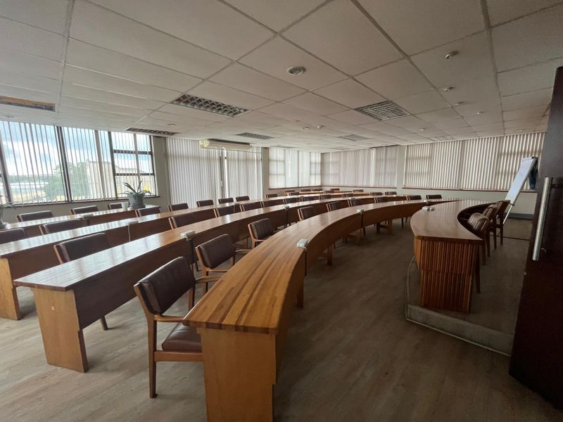 Prime Office Space in the Heart of Isando – Kempton Park’s Industrial Hub - Photo 2