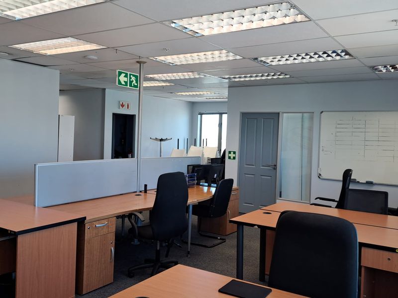 6th Floor Office Space in Canal Walk, Century City - Photo 5