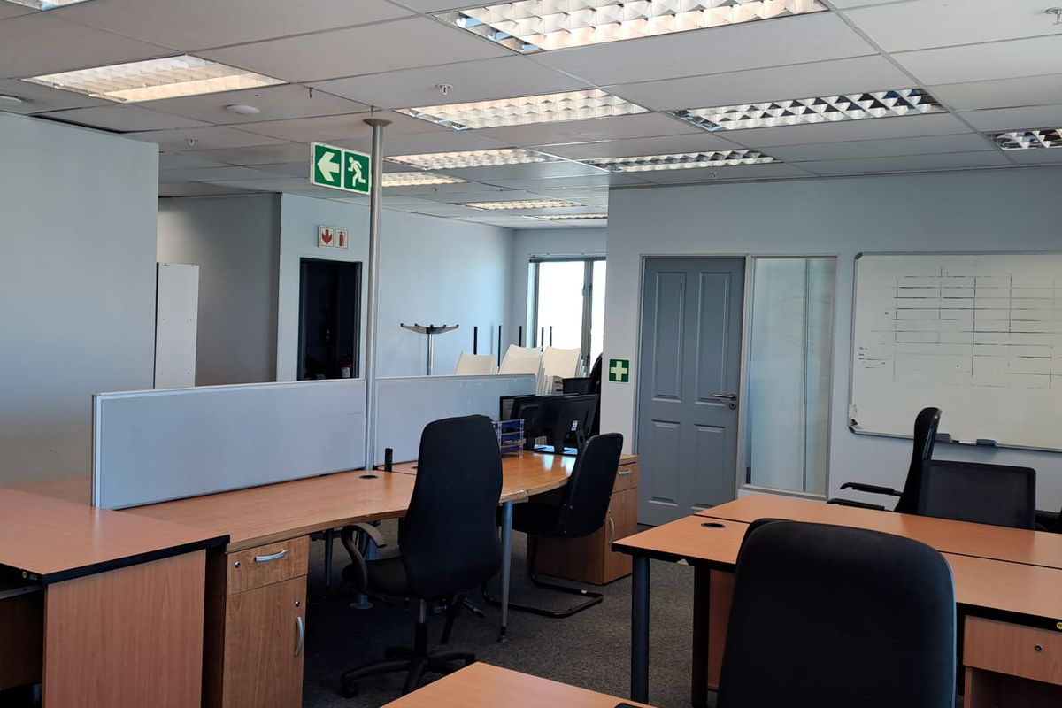 6th Floor Office Space in Canal Walk, Century City - Photo 5