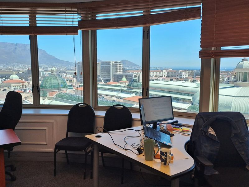 6th Floor Office Space in Canal Walk, Century City - Photo 4