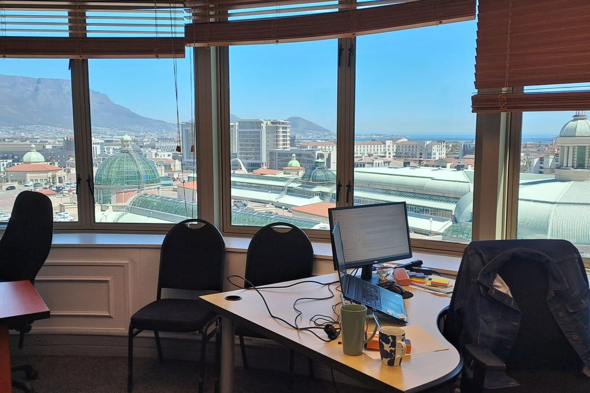 6th Floor Office Space in Canal Walk, Century City - Photo 4