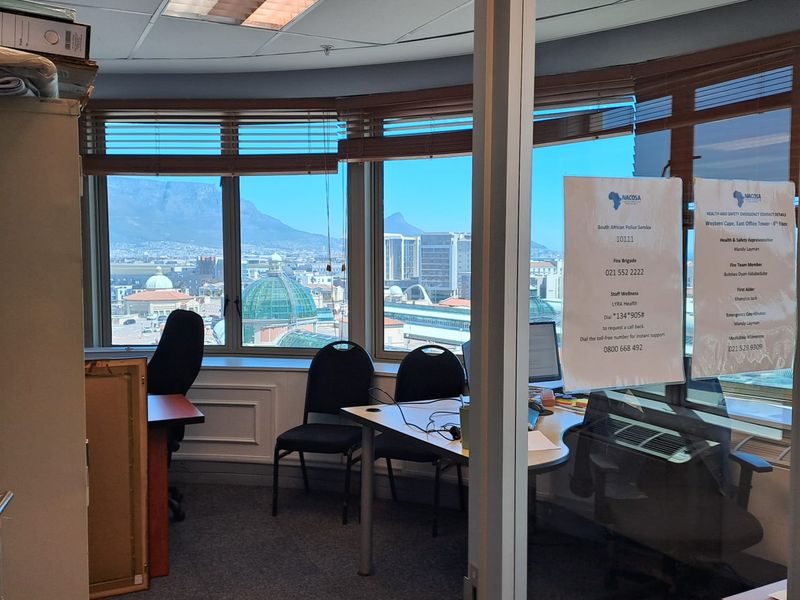 6th Floor Office Space in Canal Walk, Century City - Photo 8