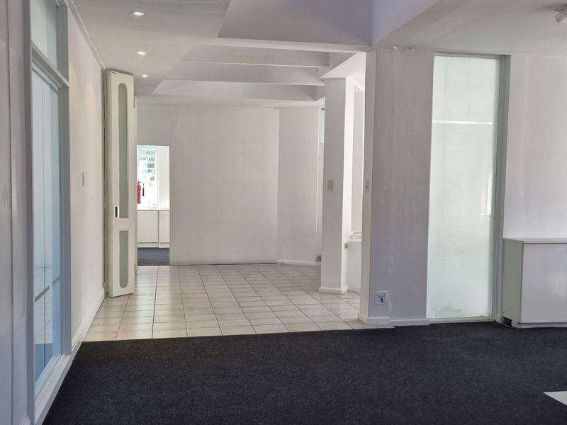 81 ST JOHNS | PRIME COMMERCIAL PREMISES | GARDENS, CAPE TOWN - Photo 4