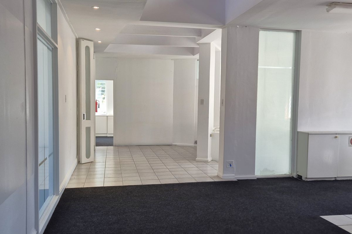 81 ST JOHNS | PRIME COMMERCIAL PREMISES | GARDENS, CAPE TOWN - Photo 4