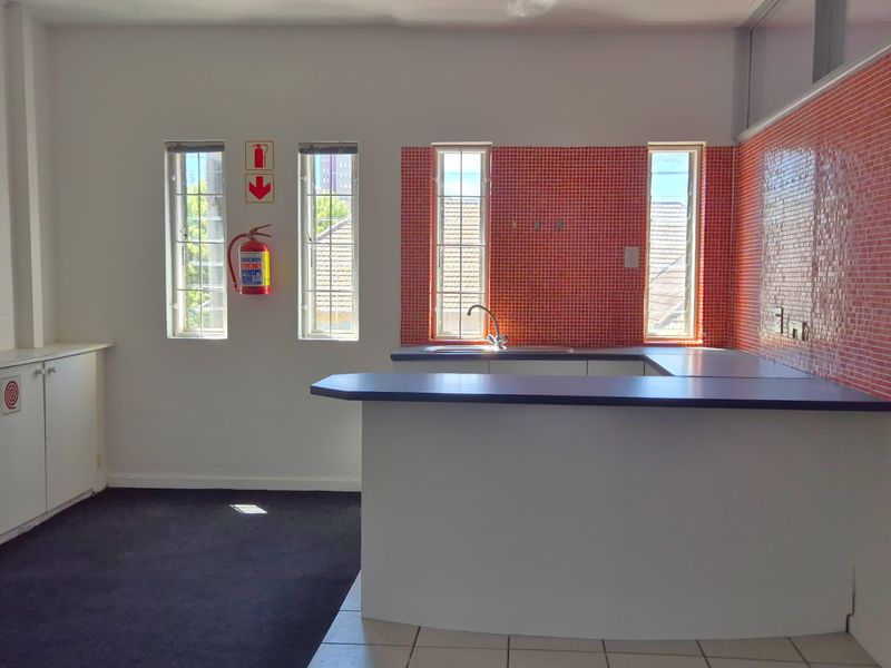 81 ST JOHNS | PRIME COMMERCIAL PREMISES | GARDENS, CAPE TOWN - Photo 5