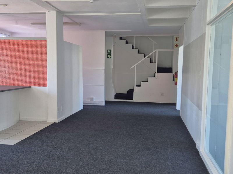 81 ST JOHNS | PRIME COMMERCIAL PREMISES | GARDENS, CAPE TOWN - Photo 2