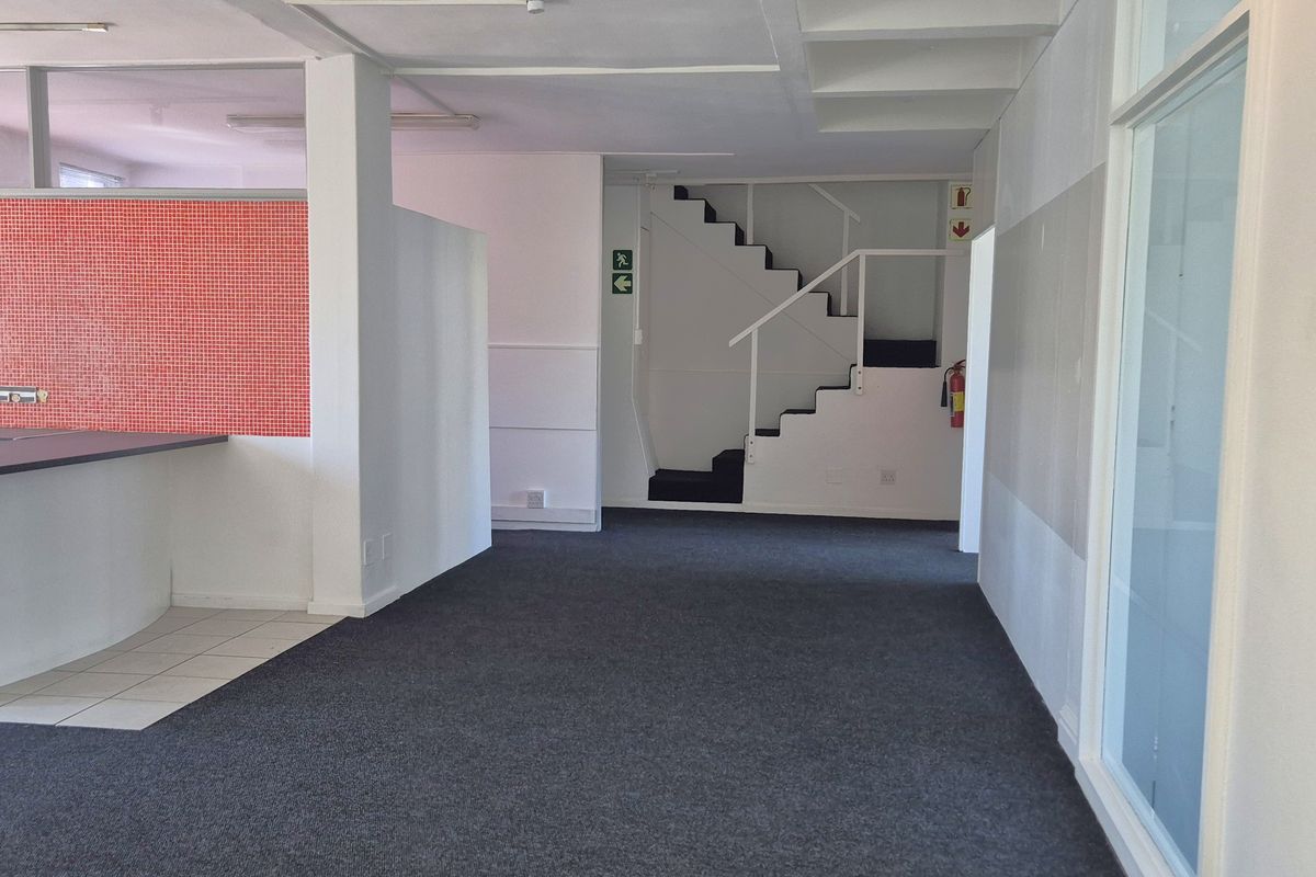 81 ST JOHNS | PRIME COMMERCIAL PREMISES | GARDENS, CAPE TOWN - Photo 2