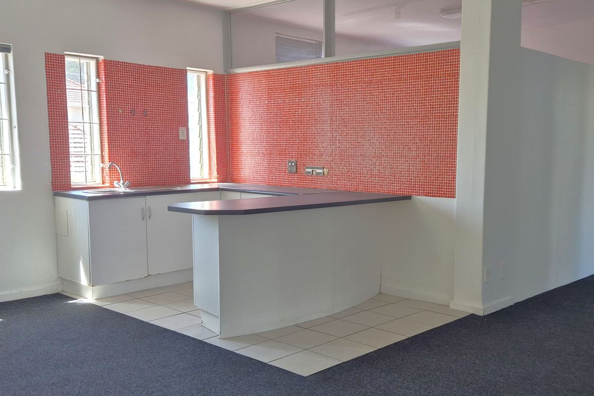 81 ST JOHNS | PRIME COMMERCIAL PREMISES | GARDENS, CAPE TOWN - Photo 3