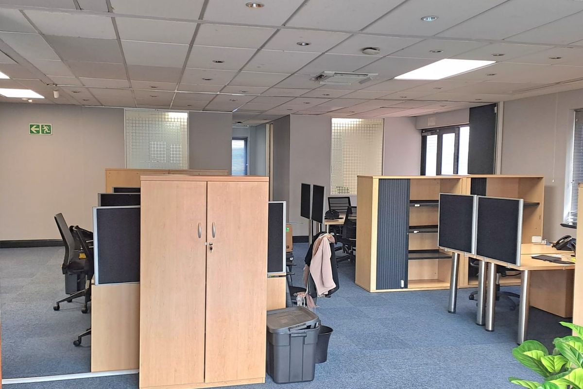 236m2 Ground Floor Office to Let in Century City - Photo 4