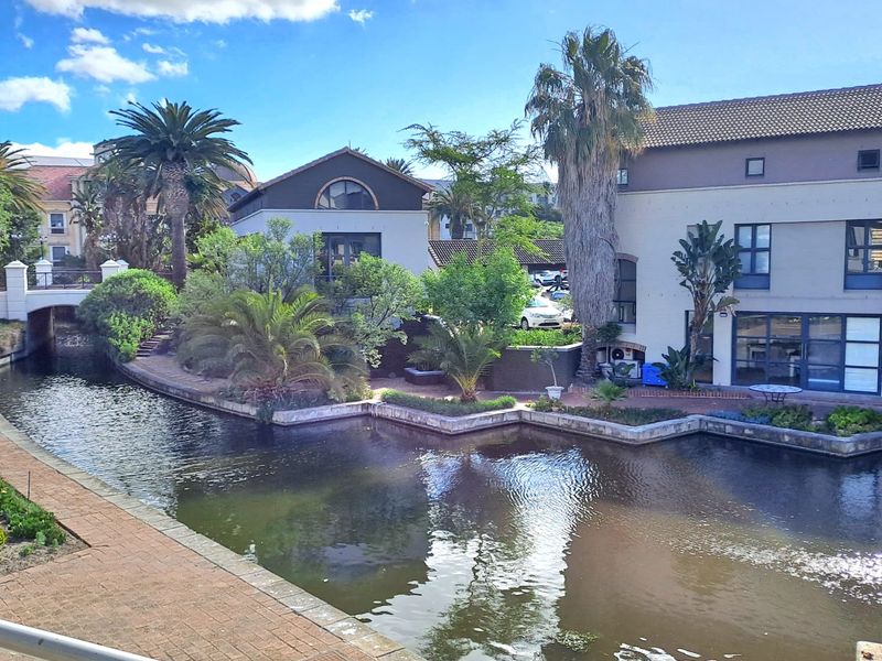 236m2 Ground Floor Office to Let in Century City - Photo 2