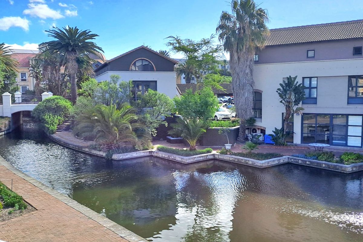 236m2 Ground Floor Office to Let in Century City - Photo 2