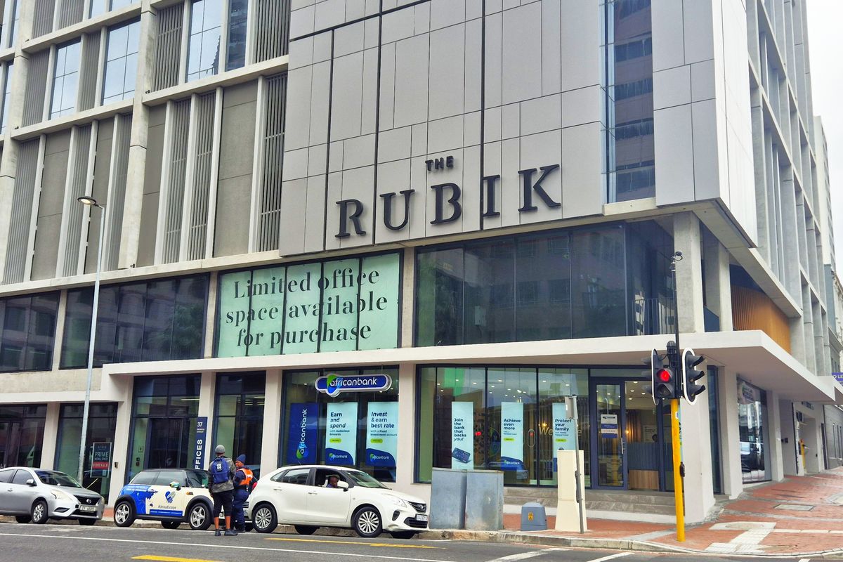 THE RUBIK | CAPE TOWN CBD | 13TH FLOOR PREMIUM OFFICE TO LET - Photo 2