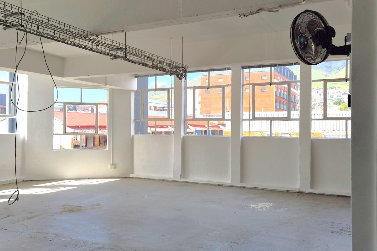 WOODSTOCK EXCHANGE | CREATIVE OFFICE SPACE | CENTRAL & SECURE - Photo 3