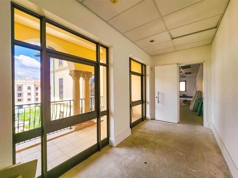 201m2 Open Plan Office to Let in Fourways - Photo 6
