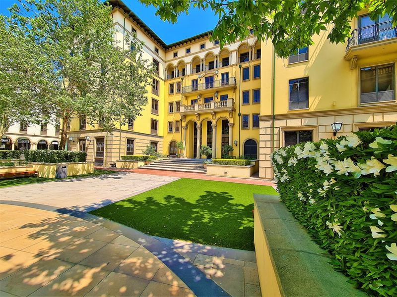 201m2 Open Plan Office to Let in Fourways - Photo 2