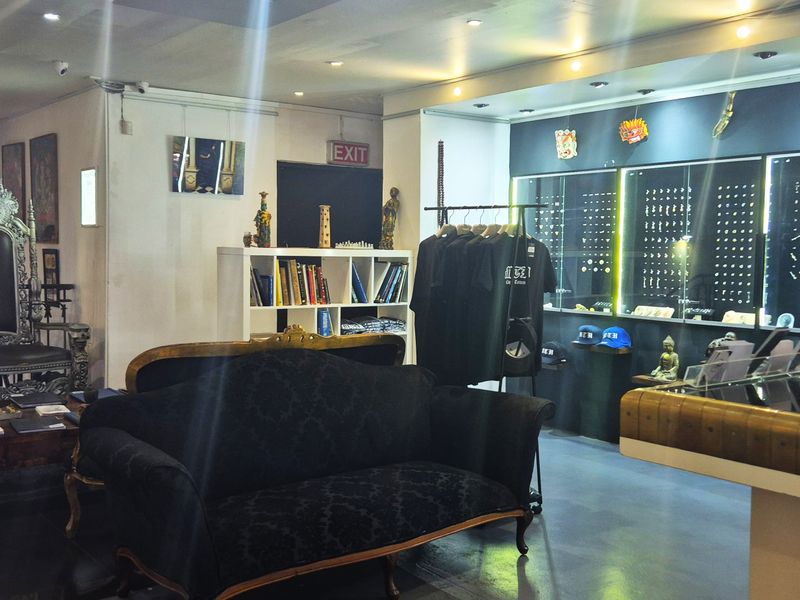 HIDDINGH VILLAGE | PRIME COMMERCIAL | CAPE TOWN | ORANJEZICHT - Photo 3