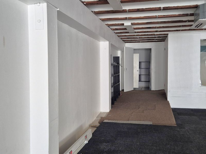 GARDENS COMMERCIAL | THEBA HOSKEN HOUSE | PRIME RETAIL POSITION - Photo 6