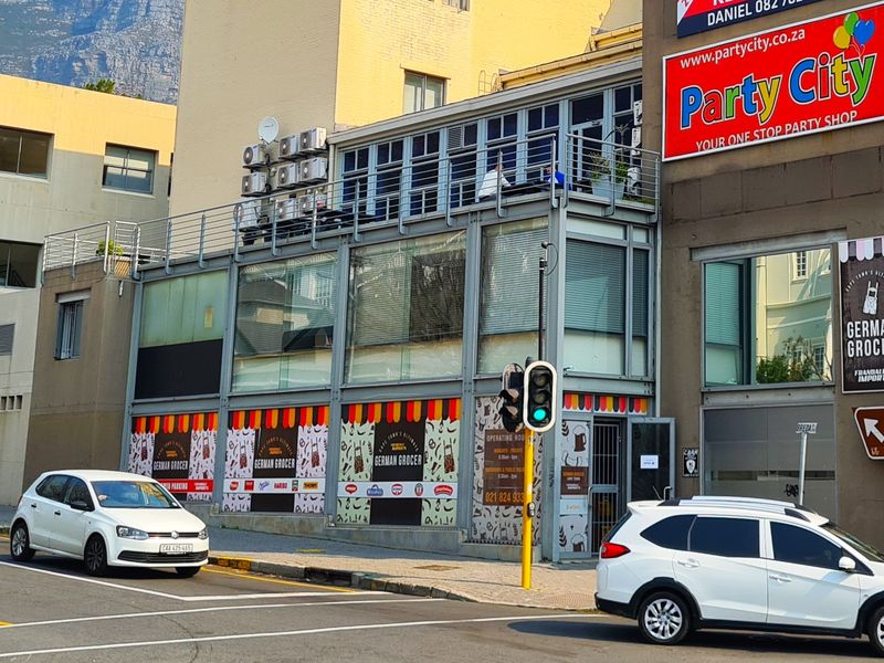 GARDENS COMMERCIAL | THEBA HOSKEN HOUSE | PRIME RETAIL POSITION - Photo 8