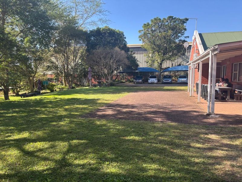 374sqm of Offices and 448sqm of Storage space for sale in Camps Drift in Pmb at R6,500 000 plus Vat. - Photo 5