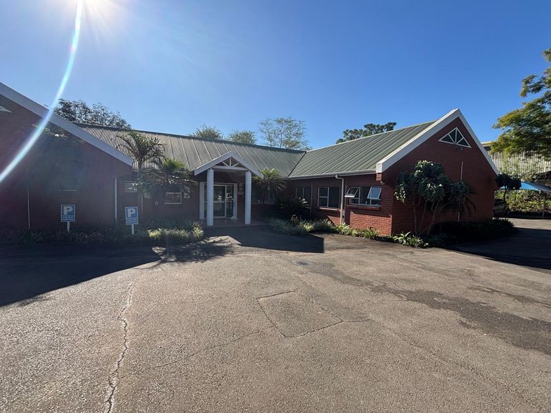 374sqm of Offices and 448sqm of Storage space for sale in Camps Drift in Pmb at R6,500 000 plus Vat. - Photo 2