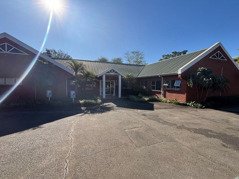 374sqm of Offices and 448sqm of Storage space for sale in Camps Drift in Pmb at R6,500 000 plus Vat. - Photo 3