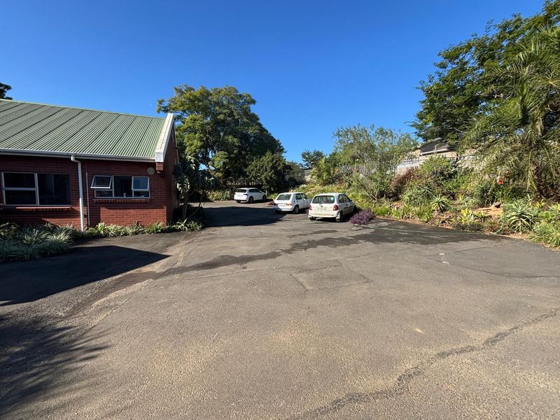 374sqm of Offices and 448sqm of Storage space for sale in Camps Drift in Pmb at R6,500 000 plus Vat. - Photo 7