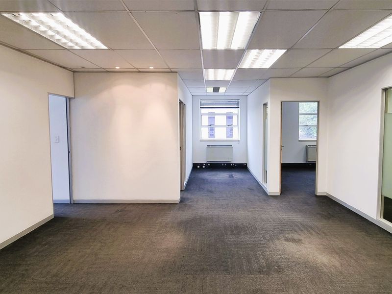 Office space of 213m2 to let on the Ground floor of North Block in Culross Court in Bryanston - Photo 8