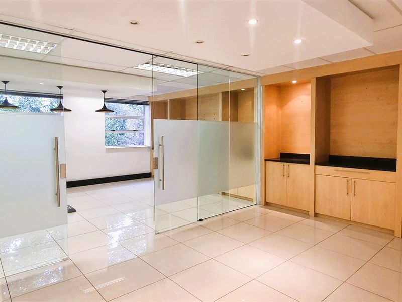 Office space of 213m2 to let on the Ground floor of North Block in Culross Court in Bryanston - Photo 3