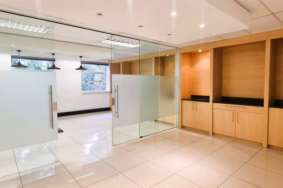 Office space of 213m2 to let on the Ground floor of North Block in Culross Court in Bryanston - Photo 3