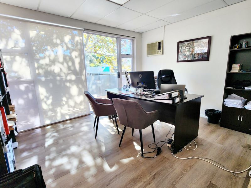 NEWLY RENOVATED OFFICE SPACE | TO LET | RONDEBOSCH - Photo 7
