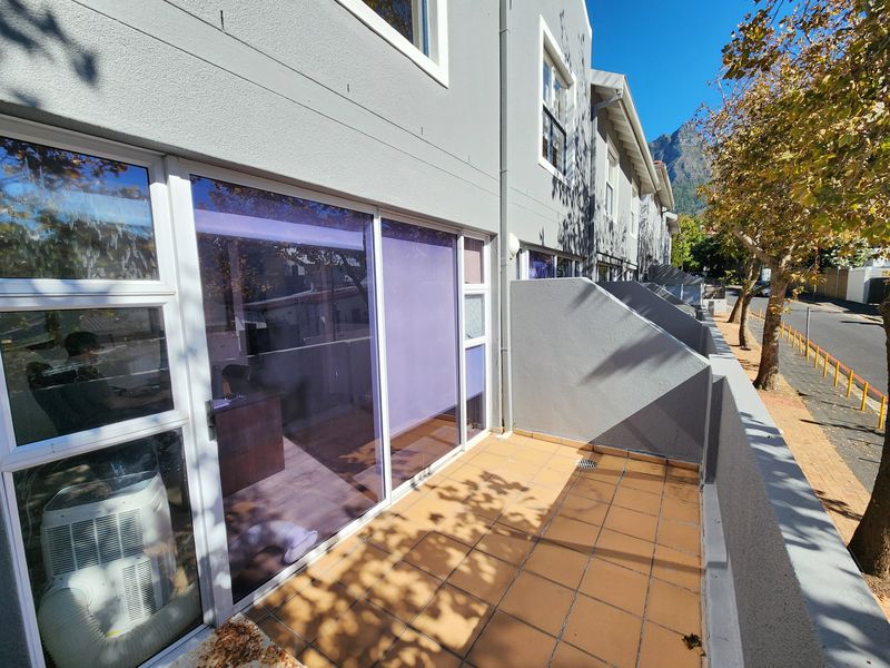 NEWLY RENOVATED OFFICE SPACE | TO LET | RONDEBOSCH - Photo 5