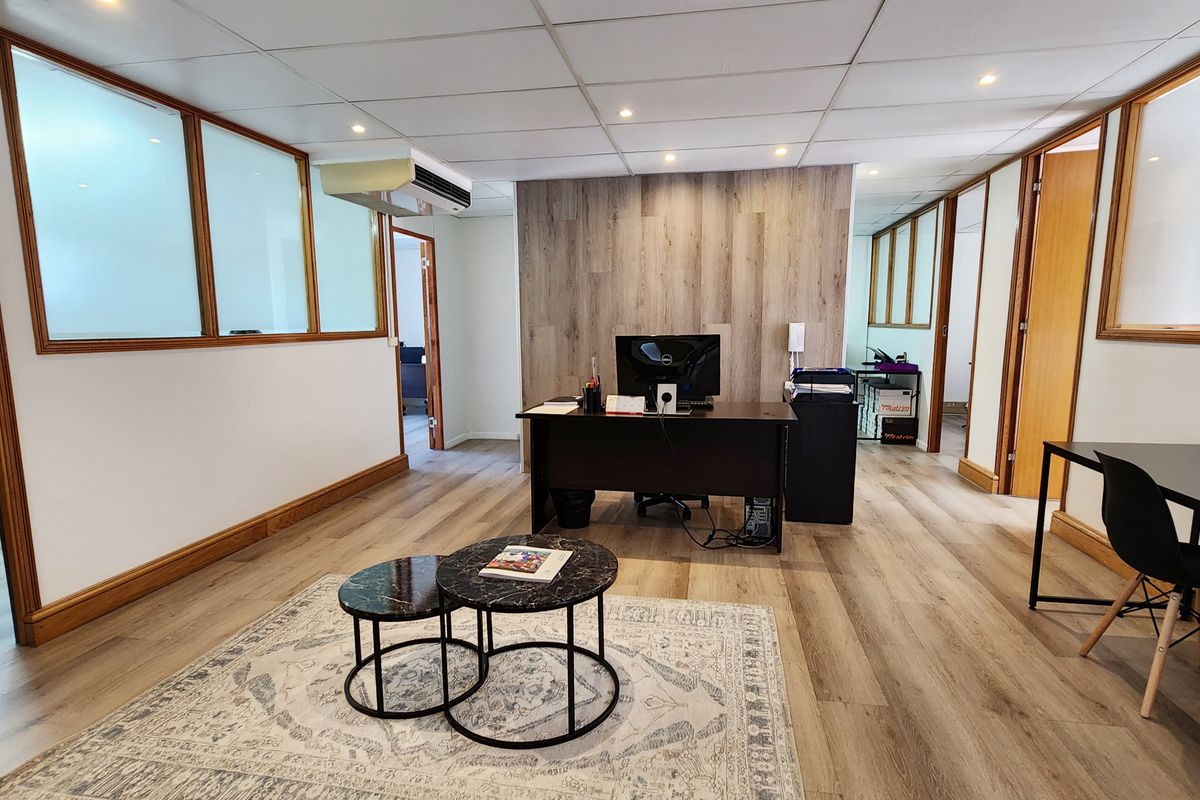 NEWLY RENOVATED OFFICE SPACE | TO LET | RONDEBOSCH - Photo 2
