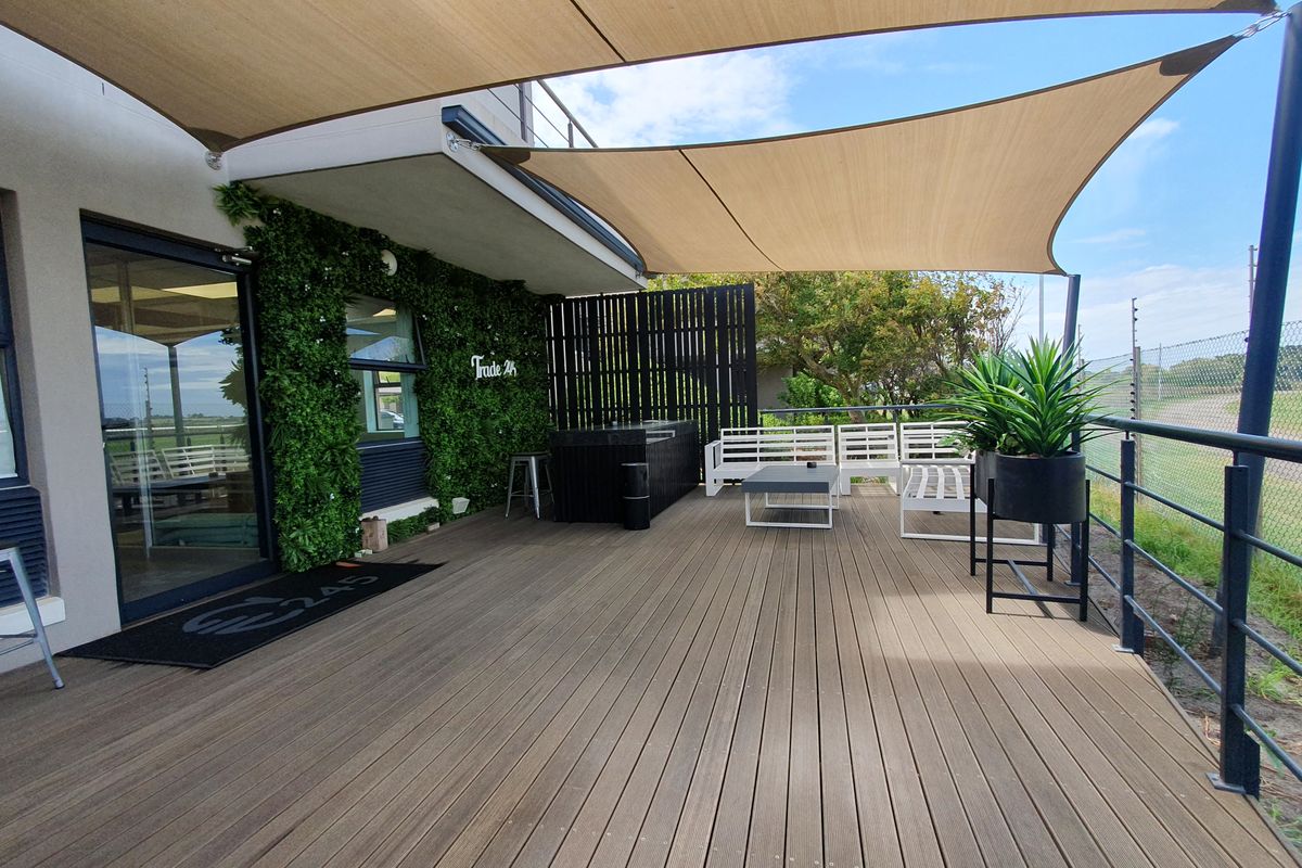 MODERN STAND-ALONE BUILDING |TO LET | GREENFORD ESTATE - Photo 3