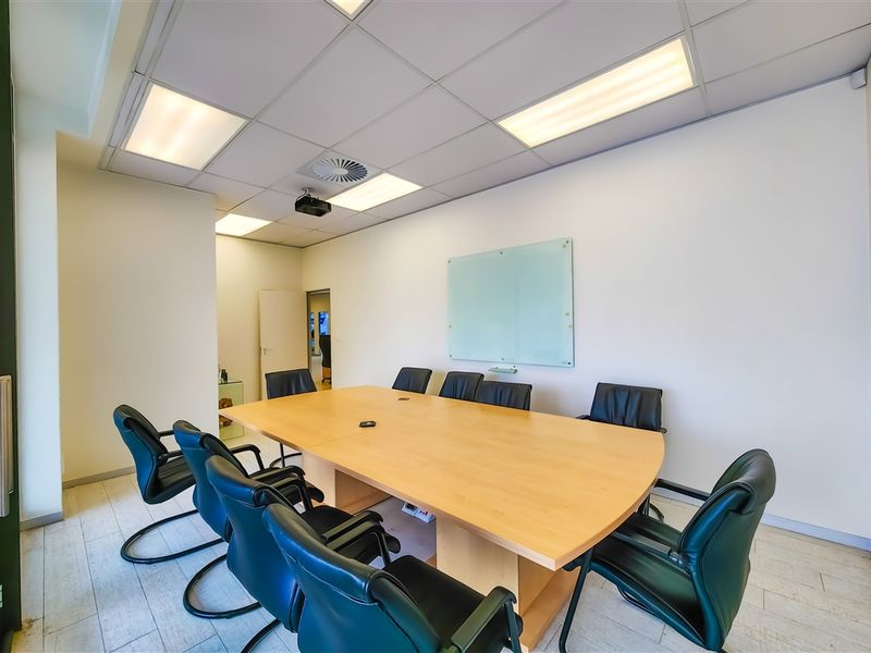 266m2 Office to Let in Longpoint Office Park, Fourways - Photo 8