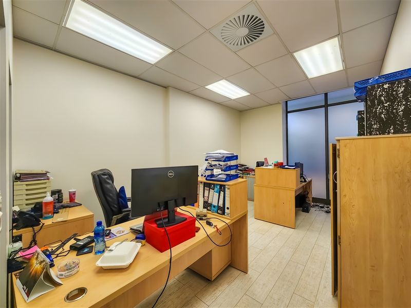 266m2 Office to Let in Longpoint Office Park, Fourways - Photo 6