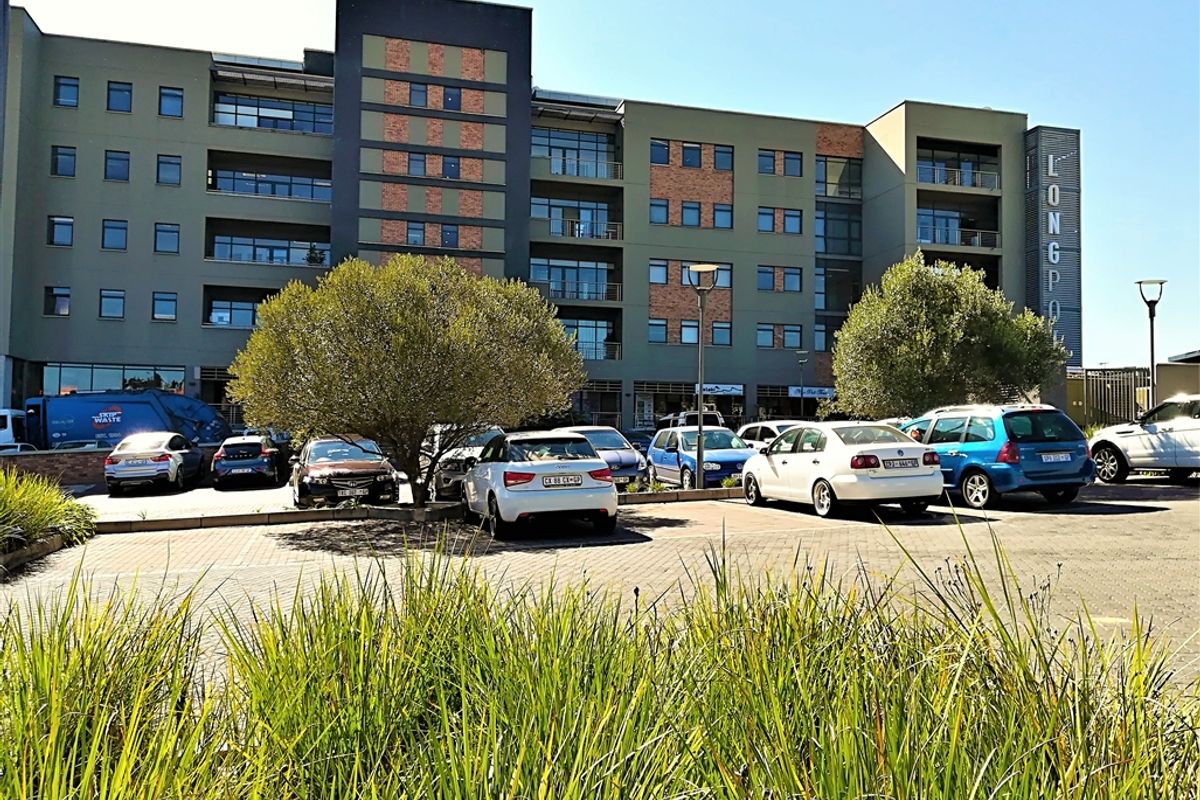 266m2 Office to Let in Longpoint Office Park, Fourways - Photo 2