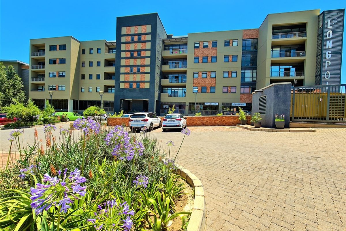 266m2 Office to Let in Longpoint Office Park, Fourways - Photo 3