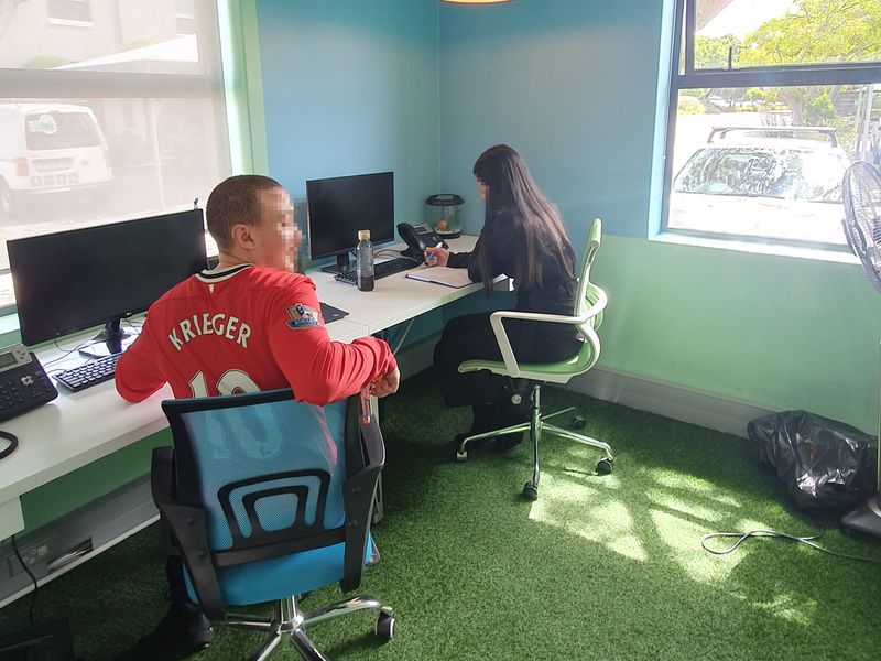 A GRADE OFFICE| TO LET| GREENFORD OFFICE ESTATE - Photo 10