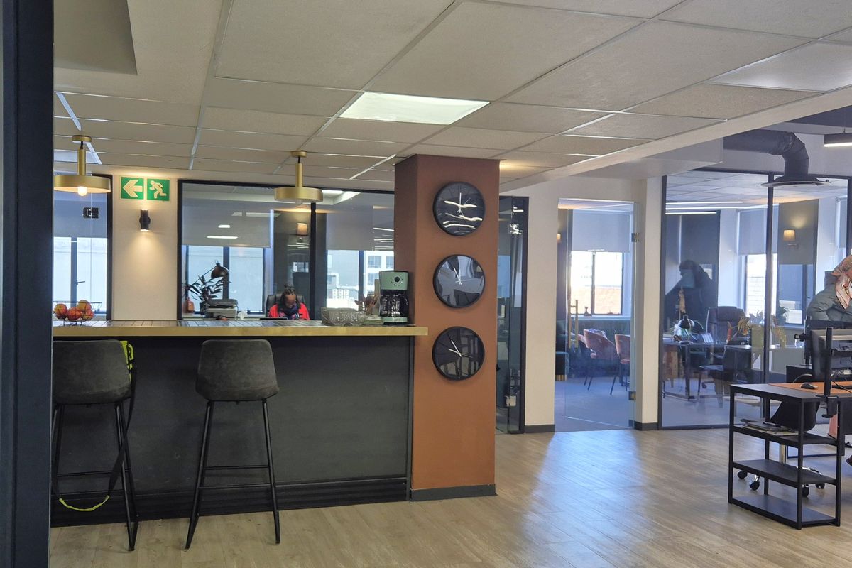 56 SHORTMARKET STREET | STYLISH AND SECURE COMMERCIAL PREMISES - Photo 3