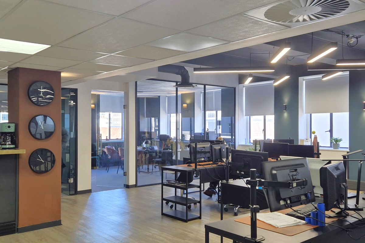 56 SHORTMARKET STREET | STYLISH AND SECURE COMMERCIAL PREMISES - Photo 2